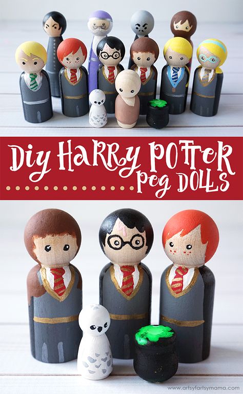 Create your own Harry Potter character peg dolls to play with, collect, or give as gifts! #harrypotter #pegdolls #diy #craft #paint Painted Peg Dolls, Harry Potter Diy Crafts, Fanfiction Recommendations, Harry Potter Christmas Decorations, Harry Potter Dolls, Harry Potter Character, Paint Christmas, Paint Decor, Cumpleaños Harry Potter