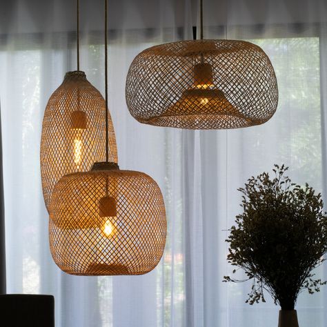 Woven Hanging Light, Bamboo Hanging Lights, Hanging Light Fixture Living Room, Hanging Battery Operated Light, Rattan Light Shade, Bamboo Lighting Ideas, Bedroom Lighting Ideas Hanging, Wicker Hanging Light, Basket Pendants