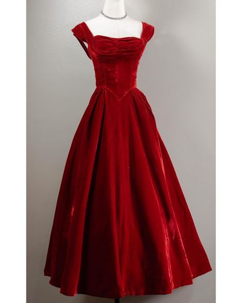 The_Romantiquary on Instagram 1950s Style Bridesmaid Dresses, 1950s Evening Dresses, 1950s Party Dress, 1950s Evening Dress, 1950s Dresses Formal, Basque Waist Dress, 1950s Evening Gown, Red Velvet Prom Dress, Curtain Skirt