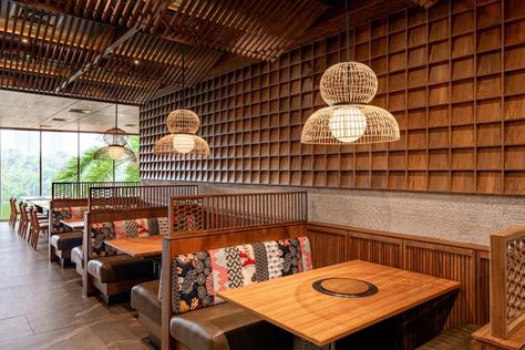 » Gyukaku, Spreading Happiness Through Grilled Meat Korean Grill Restaurant, Japanese Character Design, Japanese Hot Pot, Korean Bbq Grill, Japanese Restaurant Interior, Korean Grill, Japan Restaurant, Table Products, Japanese Cafe