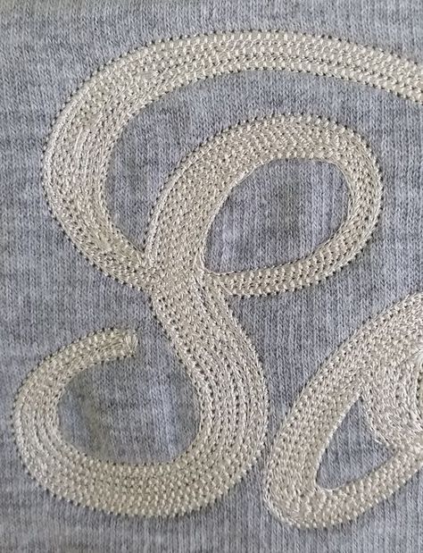 Chain Stitch Embroidery Design, Logo Technique, Chain Embroidery, Stitch Embroidery Design, Chain Stitch Embroidery, Textiles Techniques, 자수 디자인, Print Inspiration, Stitch Embroidery