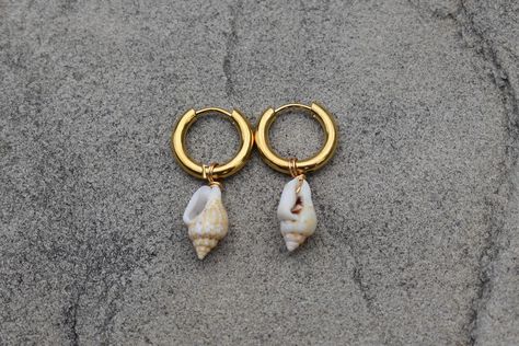 These earrings are handmade. they are very secure to your ear once clasped, and feature natural mini shells! since the shells are real and natural, every pair of earrings will be unique and one of kind. please message us with any questions about this item! Funky Trinkets, Sea Shell Earrings, Gold Huggies, Beachy Jewelry, Pinterest Ideas, Seashell Jewelry, Jewelry Making Tools, Girly Accessories, Seashell Crafts