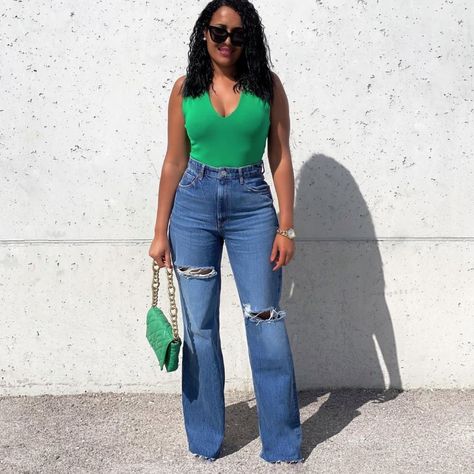 Zara Wide Leg Ripped Jeans Ootd For Summer, Wide Leg Ripped Jeans, Chic Mom Outfits, Modest Spring Outfits, Brunch Outfits, Classy Summer Outfits, Sporty Spice, Zara New, Casual Day Outfits