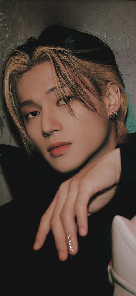 Oreo Wooyoung Ateez, Kpop Male Idols, Woosan Ateez, Jang Wooyoung, Wooyoung Ateez, 17 Kpop, Woo Young, Season's Greetings, Kim Hongjoong