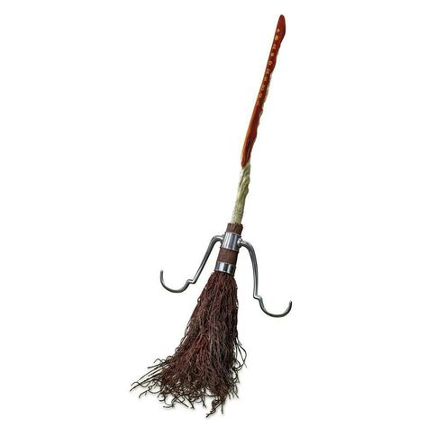 Harry Potter Firebolt, Firebolt Broom, Harry Potter Props, Noble Collection, Harry Potter Shop, Harry Potter Disney, Harry Potter Merchandise, Lilo Et Stitch, Harry Potter Fanfiction