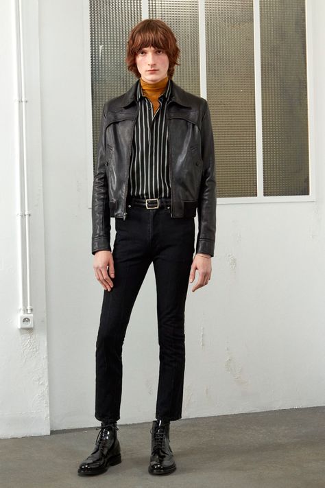 Saint Laurent Pre-Fall 2019 Collection - Vogue All Saints Style Mens, Rock Style Outfits Men, Rockstar Style Men, Rockstar Outfit Men, Men Fashion Trends, 70s Mens Fashion, Saint Laurent Menswear, Rock Style Men, 70s Inspired Fashion