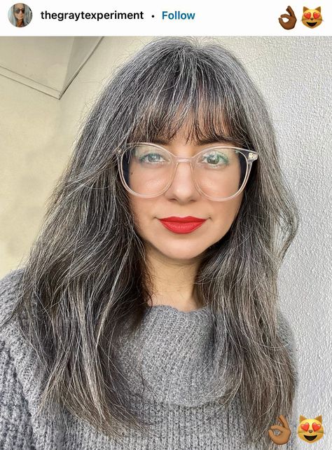 Bang Hair Cuts, Natural White Hair, Gray Wig, Bang Hair, Long Silver Hair, Silver Haired Beauties, Silver White Hair, 35 Years Old, Bob Cut Wigs