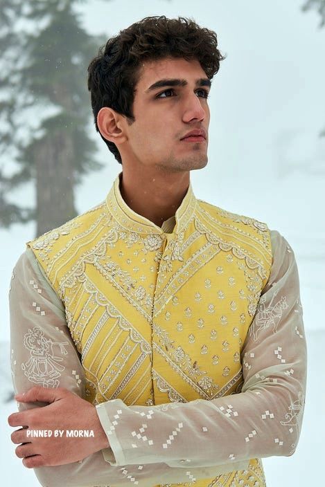 Sahil Kochhar - India 🇮🇳. Sahil Kochhar, Fashion Presentation, Jacket For Men, Embroidered Jacket, Thread Work, Indian Design, Mandarin Collar, Aza Fashion, Hand Embroidered