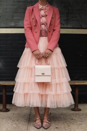 ATLANTIC-PACIFIC COLLECTION // TULLE SKIRTS Tulle Skirts Outfit, Gonna In Tulle, Tulle Skirt Dress, Pink Tulle Skirt, Look Rose, Atlantic Pacific, Tulle Skirts, فستان سهرة, Influencers Fashion