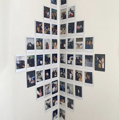 Memory Corner At Home, Dorm Room Family Pictures, Instax Photos Ideas Room Decor, Polaroid Wall Aesthetic, Polaroid Wall Ideas, Instax Wall, Instax Mini Ideas, Lemon Table Decor, Wall Bedroom Diy