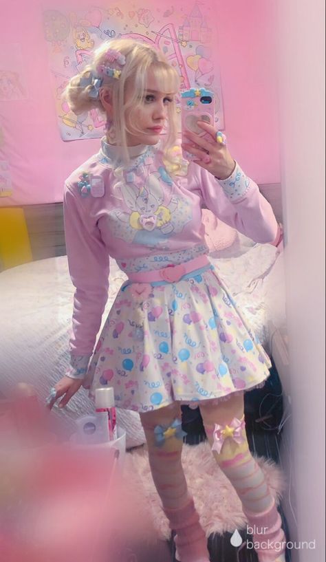 Kawaii Kei Fashion, Fairy Kei Fashion Harajuku Style, Yume Kawaii Outfit, Pastel Decora Fashion, Kawaii Pastel Aesthetic Outfits, Yume Kawaii Aesthetic Outfits, Hyperpop Aesthetic Fashion, Uchuu Kei Fashion, Fairykei Outfit