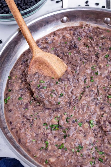 Refried Black Beans Recipe, Refries Black Beans Recipe, Black Bean Refried Beans, Traditional Refried Beans, Refried Black Beans, Black Beans Recipe, Mexican Black Beans, Refried Beans Recipe, Low Carb Crackers