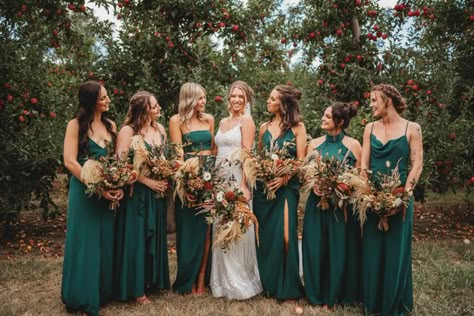 Organic Emerald and Rust New Zealand Wedding at Meadowood House. Dark green bridesmaids dresses. #gown #bridesmaid #huntergreen #emerald #weddingcolor Boho Emerald Green Bridesmaid Dresses, Pine Color Bridesmaid Dresses, Emerald Greenery Wedding, Dark Green Bridemades Dresses, Emerald Bridesmaid Dresses Fall, Hunter Green Wedding Ideas, Bridesmaid Forest Green Dresses, Bridesmaid Dress Emerald Green, Bridesmaid Emerald Green Dresses