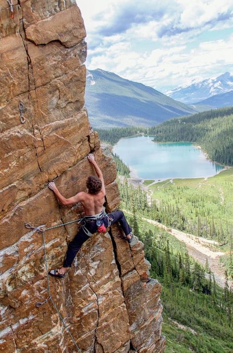 Rock Climbing Aesthetic, Rock Climbing Photography, Ryke Meadows, Lead Climbing, Jasper Rock, Climbing Art, Northern Exposure, Sport Climbing, Climbing Gym