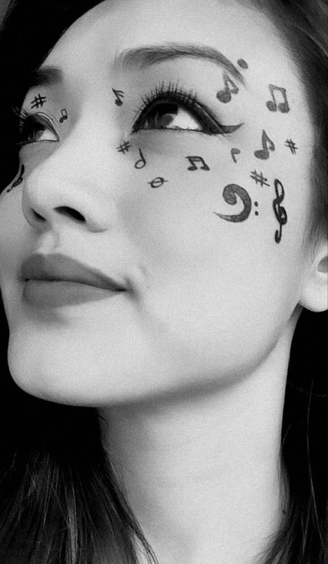 #easyfaceart #musicnotes #musicnotesonface #musicfaceart #music #diy #aesthetic #makeup #makeupartist #makeuplooks #faceartideas #faceart Music Notes Makeup, Music Note Makeup, Diy Aesthetic, Aesthetic Makeup, Face Art, Music Notes, Pilots, Makeup Ideas, Septum Ring