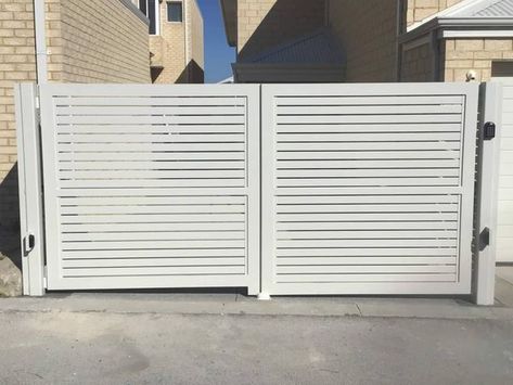 Western Automate recently completed this job in📍Yanchep, Western Australia. Aluminium 65mm horizontal slat @ 10mm spacings double swing vehicle gate and matching side pedestrian gate, front fencing and front pedestrian gate. Automated with only the best Centsys Vantage 500 Double Swing Gate Motors. 🎨 Powder coat colours are : - Double swing vehicle gates in Surf Mist Matt - Pedestrian gates and front fencing in Pearl White Gloss ☎️ Contact us today for a free, no-obligation quote ! House Front Gate, Diy Driveway, Pedestrian Gate, Gate Motors, House Fence, Gate Designs Modern, Modern Gate, House Fence Design, Security Gates