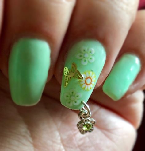 Nail art fun. Drill a hole and dangle a favourite charm. #nailart #nailartdesigns #naildesigns #naildangle #nailcharms #summernails Dangling Nail Charms, Nail Dangle Charms, Nails With Dangle Charms, Nail Art Fun, Dangle Art, New Template, Art Nails, Nail Charms, Nail Art Inspiration