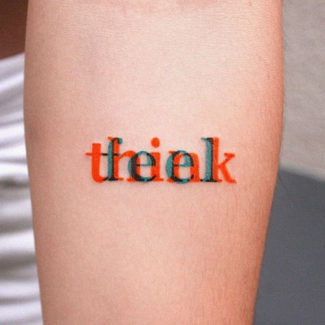 Typographic Tattoo, One Word Tattoo, Word Tattoo Ideas, Tattoo Words, Tatoo 3d, Think Tattoo, One Word Tattoos, Typography Tattoo, Word Tattoo