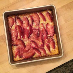 Plum Custard Kuchen Buckle Recipe, Plum Dessert, Plum Recipes, Homemade Custard, Yellow Plums, Easy Summer Desserts, Vanilla Bean Ice Cream, Plum Cake, Coffee Cake Recipes