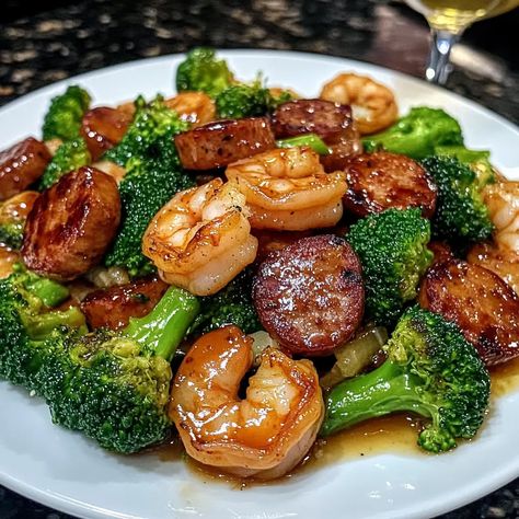 Honey Garlic Shrimp Sausage and Broccoli Shrimp Broccoli Foil Packets, One Pot Garlicky Shrimp And Broccoli, Honey Garlic Shrimp And Broccoli Recipe, Shrimp And Kabasa Recipes, Garlic Sausage Dinners, Honey Soy Shrimp, Simple Family Dinners Healthy, Honey Shrimp Sausage And Broccoli, Garlic Shrimp Broccoli