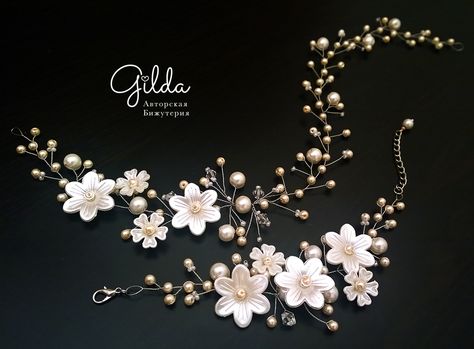 Adjustable Wedding Hair Accessories With Handmade Flowers, White Bridal Accessories With Handmade Flowers, Handmade Flower-shaped Jewelry For Wedding, Handmade Flower-shaped Wedding Necklaces, Diy Bridal Hair, Pearl And Flower Hair Vine, Hair Chain Wedding, Bridal Accessories Belt, Hair Chains