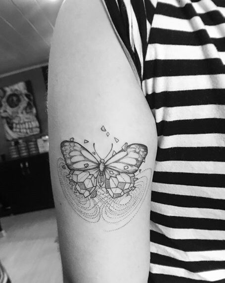 The 9th. Chaos’ theory. Because in life, every move has its consequences. Chaos Theory Tattoo Butterflies, Chaos Theory Tattoo, Filter Tattoo, Frozen Tattoo, Simple Tattoo With Meaning, Chaos Tattoo, Ink Photography, Sick Tattoo, Geniale Tattoos