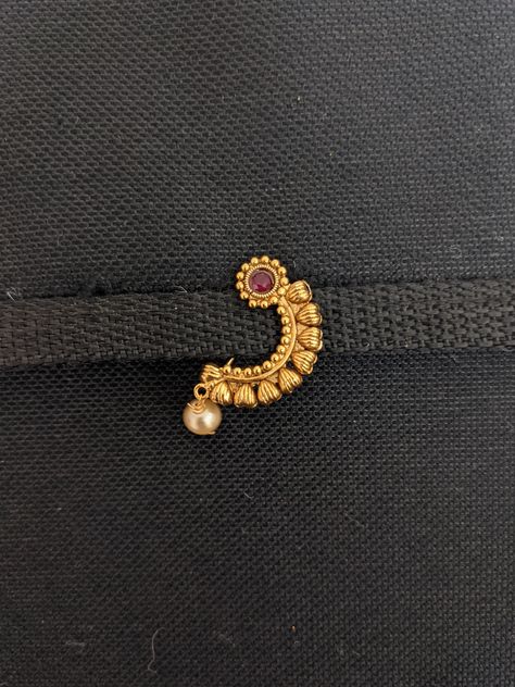 Nose Pin Gold, Gold Nose Ring Indian, Nose Pin Designs, Indian Nose Pin, Ring Nose Pin, Nose Pin Indian, Gold Nose Pin, Nose Ring Jewelry, Nose Pins