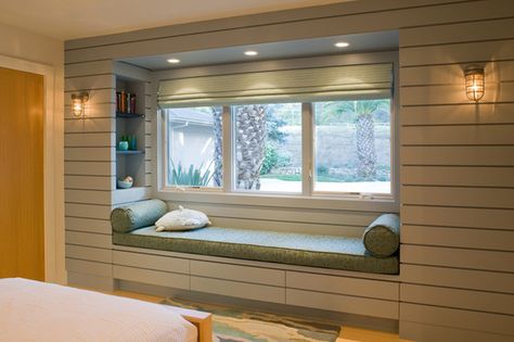 Window Seating Area, Green Window Treatments, Modern Bay Window, Bay Window Design, Window Bay, Seat Window, Window Seating, Window Seat Kitchen, Window Bedroom