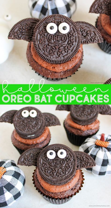 Halloween Oreo Bat Cupcakes #halloween #halloweentreats #halloweendessert #halloweenrecipes #halloweencupcake #cupcakerecipes #easybaking #cupcakes #bats #baking #partyfood Cupcakes Halloween, Bat Cupcakes, Halloween Oreos, Halloween Sprinkles, Mama Recipe, Filled Cupcakes, Chocolate Buttercream Frosting, Cupcake Pan, Halloween Desserts