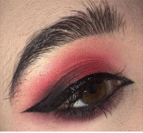 Red Metallic Eye Makeup, Red Black And Silver Makeup Looks, Red Light Makeup Looks, Black Eyeshadow And Red Lips, Dark Red And Black Eyeshadow, Sultry Red Makeup, Simple Red And Black Eyeshadow Looks, Simple Black And Red Makeup Looks, Red And Black Prom Makeup Looks