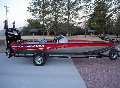 Bass Boat Ideas, Miles Wood, Andalusia Alabama, Fishing Hook Knots, John Boats, Tracker Boats, Yamaha Boats, Bass Boat, Boats For Sale