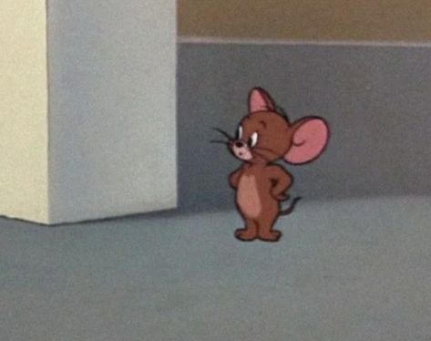 Jerry Mouse Aesthetic, Jerry Aesthetic, Friend Notes, Jerry Mouse, Tom And Jerry Funny, Tom And Jerry Memes, Desenho Tom E Jerry, Tom And Jerry Pictures, Tom And Jerry Wallpapers