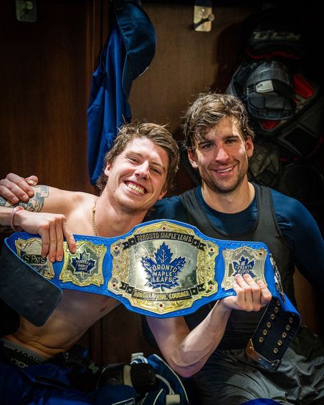 Couple Buds 😁 | Instagram Hockey Helmets, Hockey Goals, Hockey Uniforms, John Tavares, Mitch Marner, Hockey Gloves, Hot Hockey Players, Ice Hockey Players, Hockey Boys