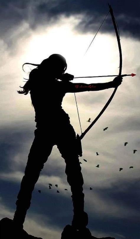 Strong Woman Silhouette, Strong Woman Aesthetic Wallpaper, Archery Wallpaper, Strong Woman Aesthetic, Archery Aesthetic, Archery Girl, Female Hunter, Lion Photography, Warrior Outfit