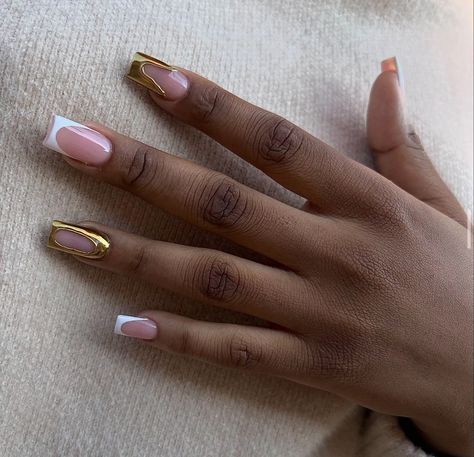 Medium Length Nails, Acrylic Nail Designs Classy, Length Nails, Girly Acrylic Nails, French Tip Acrylic Nails, Glow Nails, French Acrylic Nails, Dope Nail Designs, Short Square Acrylic Nails