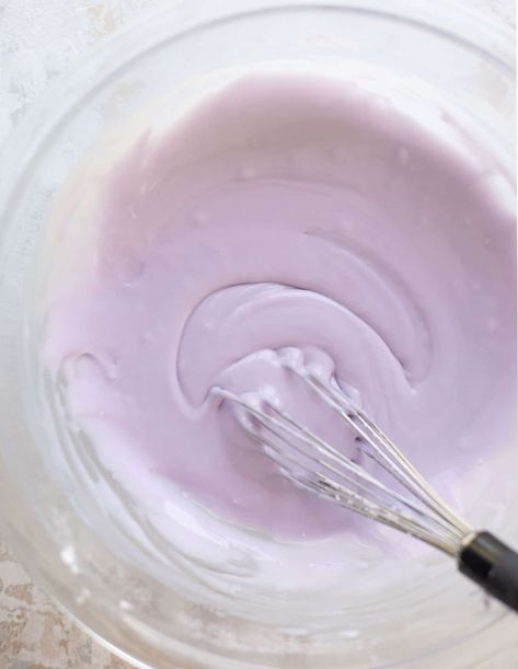 Lavender Glaze, Lavender Icing Recipe, Glazed Icing Recipe, Donut Icing, Lavender Scones, Lavender Dessert, Glaze Icing, Lavender Cookies, Powdered Sugar Icing