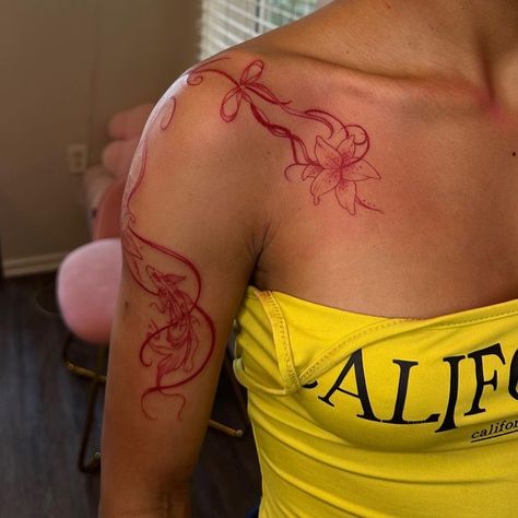 Women’s Red Tattoos, Back Tattoos Red Ink, Red Tattoos On Brown Skin, Red Vine Tattoo, Tattoo Shoulder Ideas, Cute Red Tattoos, Red Tattoos On Dark Skin, Red Shoulder Tattoo, Red Tattoo On Dark Skin