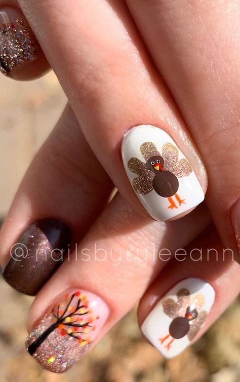 Best Nail Designs for Thanksgiving Day | Polish and Pearls Nails Thanksgiving, Turkey Nails, Fall Thanksgiving Nails, Thanksgiving Nail Designs, Thanksgiving Nail Art, Thanksgiving Nail, Fall Gel Nails, Fall Nail Art Designs, Thanksgiving Nails