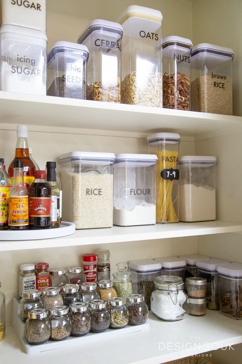 How I Organized My Pantry and My Favorite Storage Tools - The Design Souk Bto Kitchen, Clean Pantry, Bakeware Organization, Cheap Organization, Pantry Organisation, Kitchen Organisation, House Deco, Kitchen Pantry Design, Kitchen Organizer