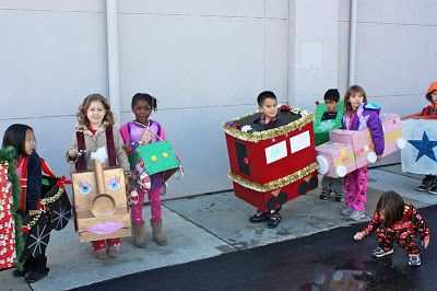 Polar Express Cardboard Train Boxes, Polar Express Train Box Car Ideas, Polar Express Kid, Cardboard Train, Polar Express Christmas Party, Train Costume, Christmas Parade Floats, Polar Express Party, Cardboard Costume