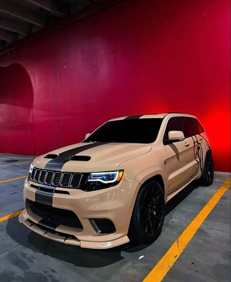 Trackhawk Wallpaper Iphone, Trackhawk Aesthetic, Pappi Quan Outfits, Quan Trackhawk, Widebody Trackhawk, Trackhawk Jeep Custom, Track Hawk Jeep, Trackhawk Wallpaper, Trackhawk Jeep