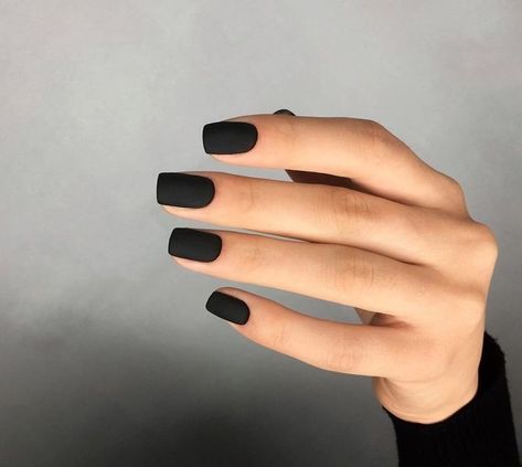 Milky Nails, Matte Black Nails, Black Acrylic Nails, Matte Nails Design, Casual Nails, Almond Acrylic Nails, Black Nail, Pretty Stuff, Chic Nails