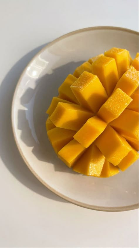 Mango Aesthetic Fruit, Mango Aesthetic, Aesthetic Fruit, Food Babe, Healthy Food Motivation, Food Is Fuel, Fruit Smoothies, Food Obsession, Pretty Food