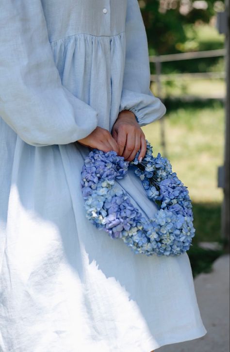 Headband Aesthetic, Hydrangea Flower Crown, Oz Aesthetic, Painted Lily, Sonic Aesthetic, Maternity Photography Outdoors, Orange Trees, Aesthetic Christian, Toni Morrison