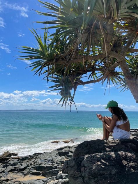 Beach Hobo Aesthetic, Double Island, Surfer Vibes, Moving To Hawaii, Rainbow Beach, Beach Water, Hawaii Life, Summer Goals, Summer Feeling