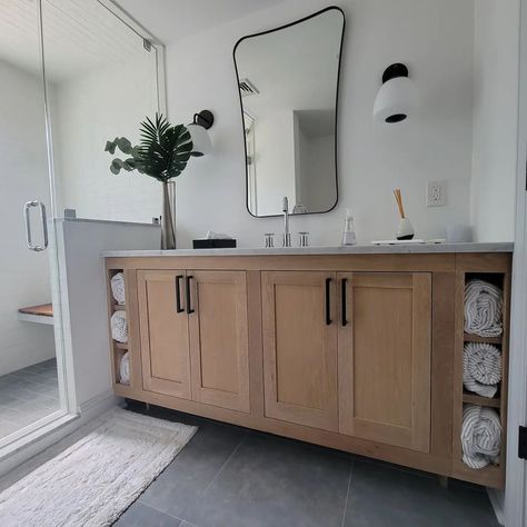 White Oak Vanity Black Hardware, White Oak Bathroom Vanity Grey Floor, White Oak Vanity With Black Hardware, Bathroom Vanity With Dark Floors, White Oak Bathroom Cabinets, White Oak Vanity Bathroom, Dark Floor Bathroom, Oak Vanity Bathroom, White Oak Bathroom Vanity