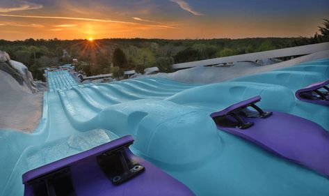 Disney Blizzard Beach, Disney World Attractions, Beach Rides, Blizzard Beach, Disney Photography, Sun Rises, Disney Fantasy, Beach Water, Disney Aesthetic