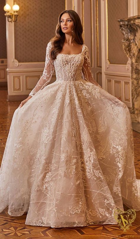 Wedding Gown With Sleeves, Wedding Dresses Fall, Long Sleeve Ball Gowns, Queen Dresses, Wedding Gowns With Sleeves, Dresses Fall, Dream Wedding Ideas Dresses, Winter Wedding Dress, Fall Wedding Dresses