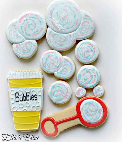 Bubbles cookies (Ellie's Bites) Bubble Birthday Parties, March Spring, Bubble Birthday, Bubble Party, Sugar Cookie Frosting, Summer Cookies, Pretty Cookies, Spring Is In The Air, Cookies For Kids