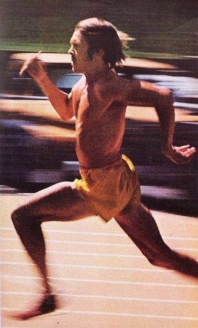 Hayward Field, Life Magazine Photos, Running Short Outfits, Olympic Track And Field, Steve Prefontaine, Best Running Shorts, Field Athletes, Running Photos, Running Design